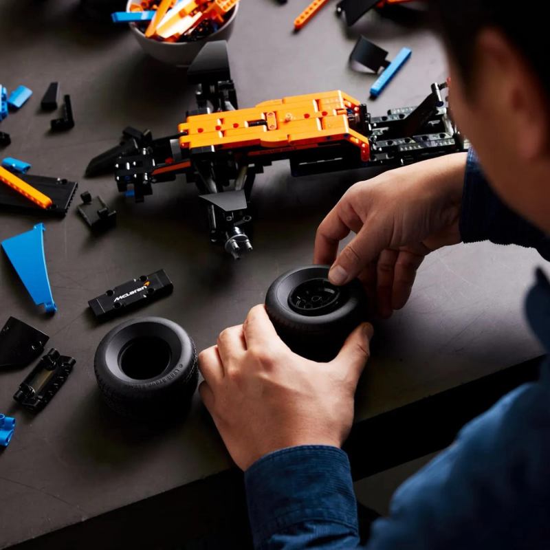 McLaren MCL35 F1 Technic Set | 1432 Pieces